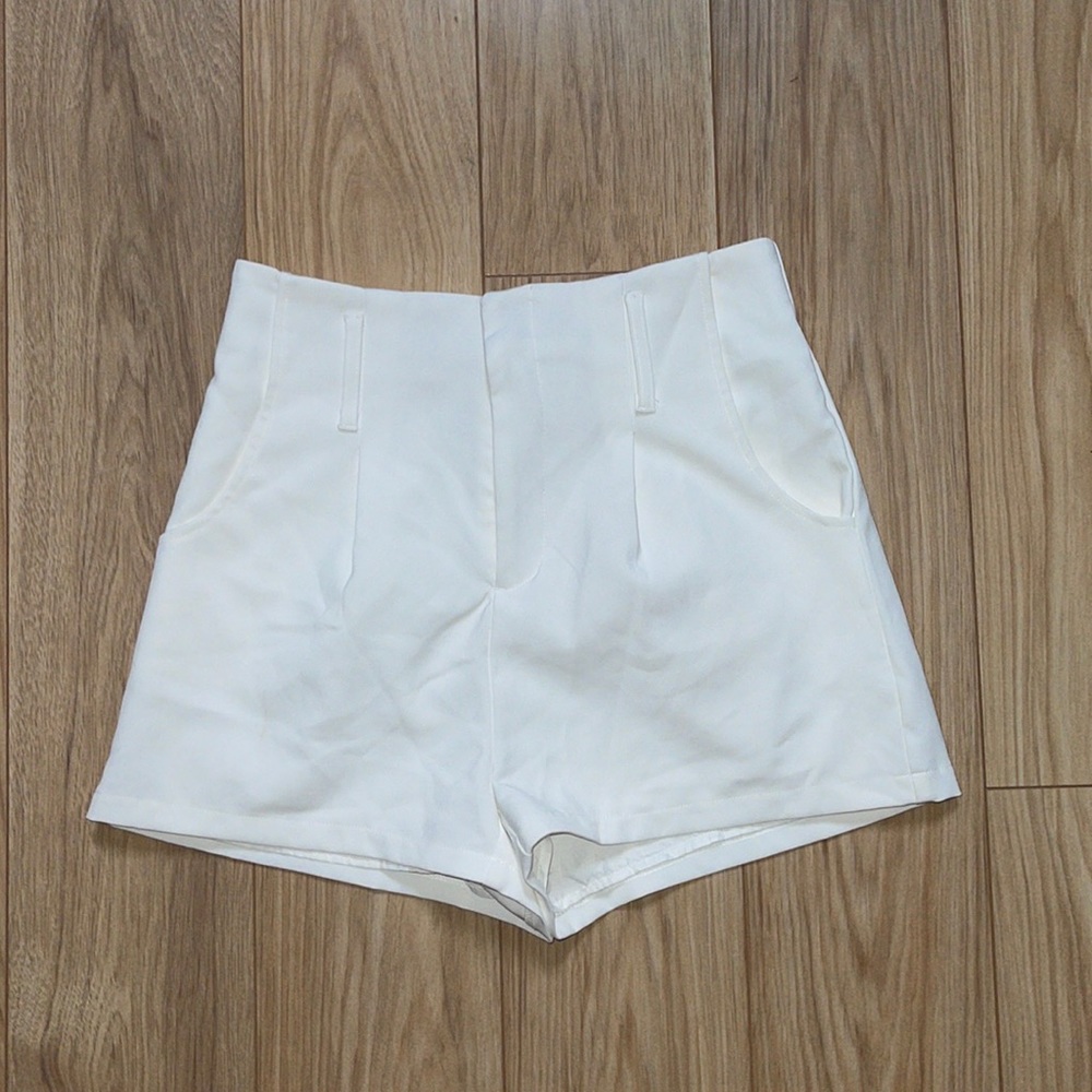 Forever 21 White Flat Front Shorts